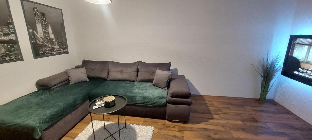 Apartment Zana 피로바츠 외부 사진