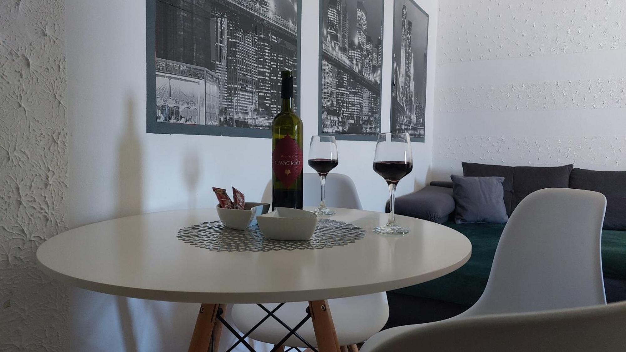 Apartment Zana 피로바츠 외부 사진